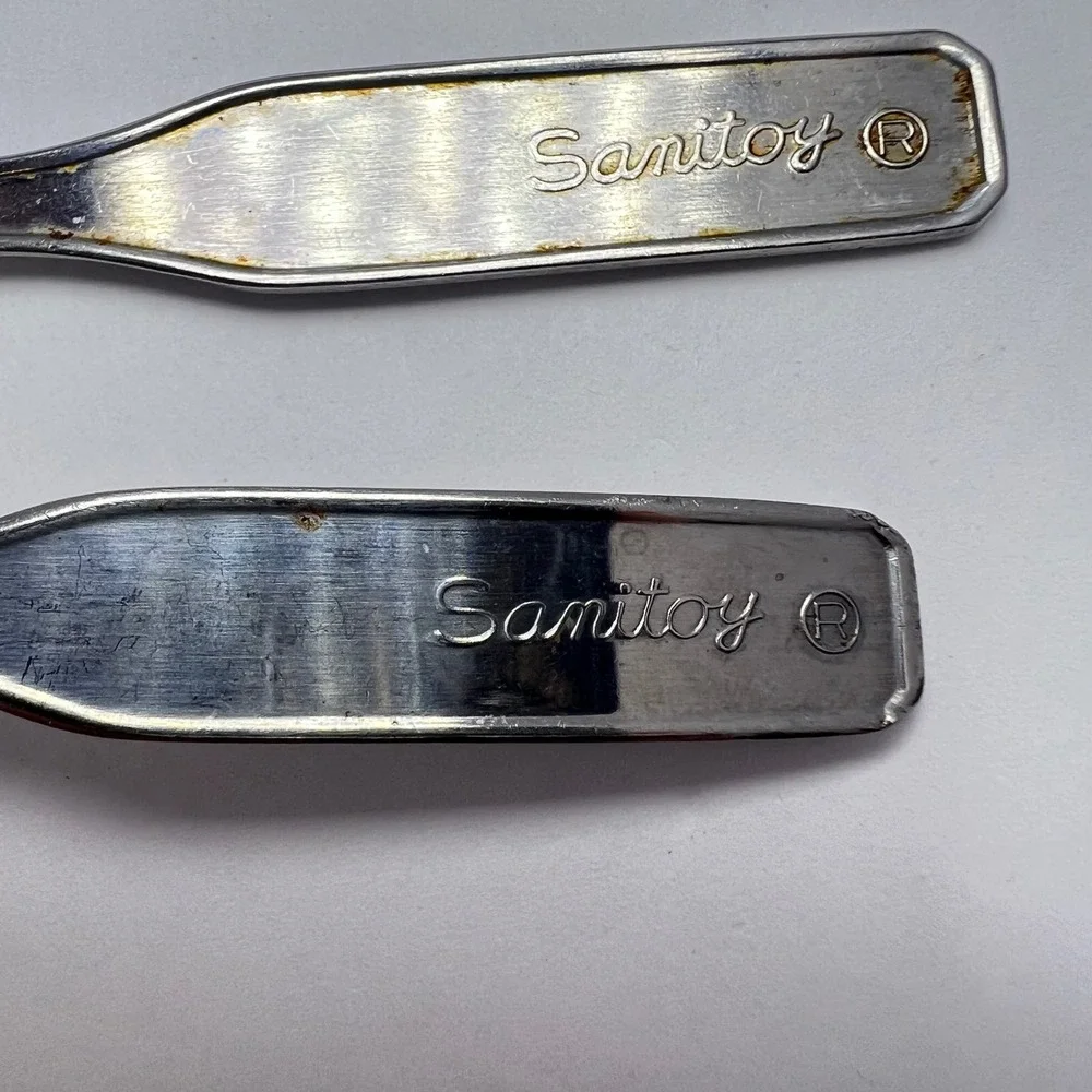 Sanitoy vintage midcentury